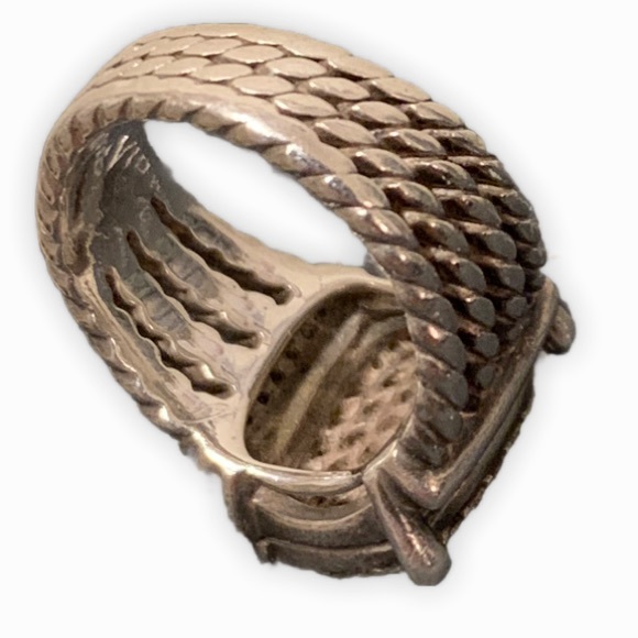 David Yurman Wheaton® Ring with Diamonds - Picture 6 of 10